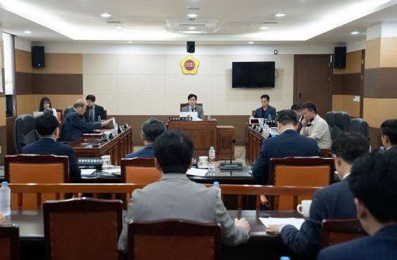 인천시의회 산업위, 송도 아파트 분양 중단 촉구 기사 이미지
