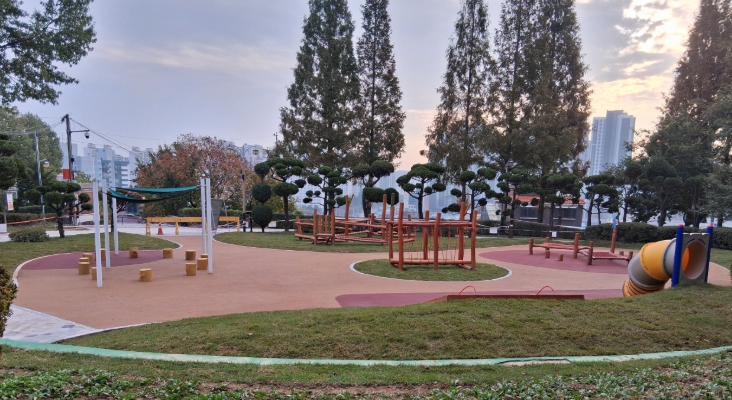 인천 동구, 송현근린공원 유아숲체험장  새 단장 마쳐 기사 이미지