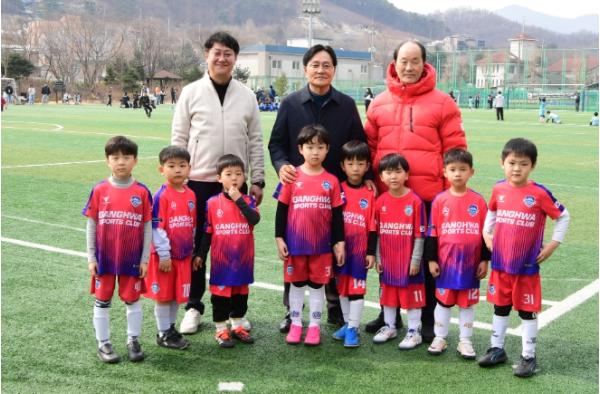 강화군, 스포츠 마케팅으로 지역 활력 높인다… 전국 유소년 축구대회 열기 ‘후끈 기사 이미지