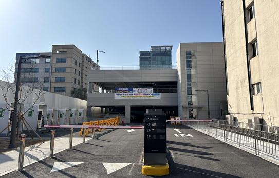 개항장 주차 숨통 트인다…공영주차장 개장 기사 이미지