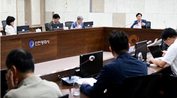 미래차 산업 승부수…인천시 1조 원 AI 커넥티드카 사업 도전 기사 이미지